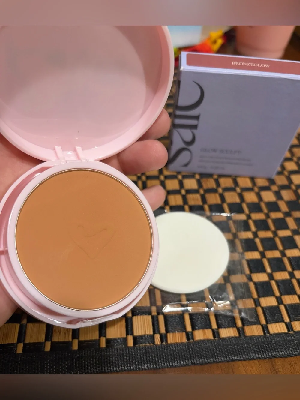 Sephora saie glow
